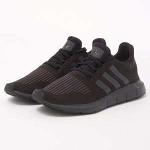 Adidas Swift run shoes